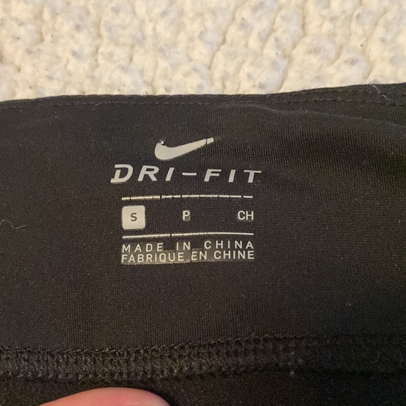 Nike Dri-Fit Womens Joggers - Picture 9 of 9
